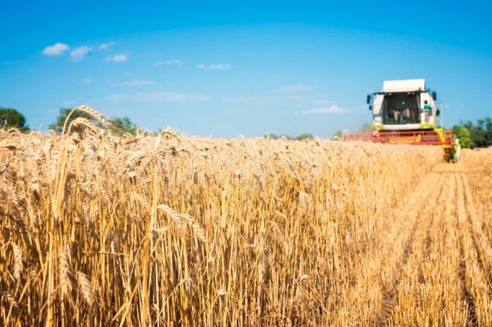 wheat harvestingm mashines and their functions